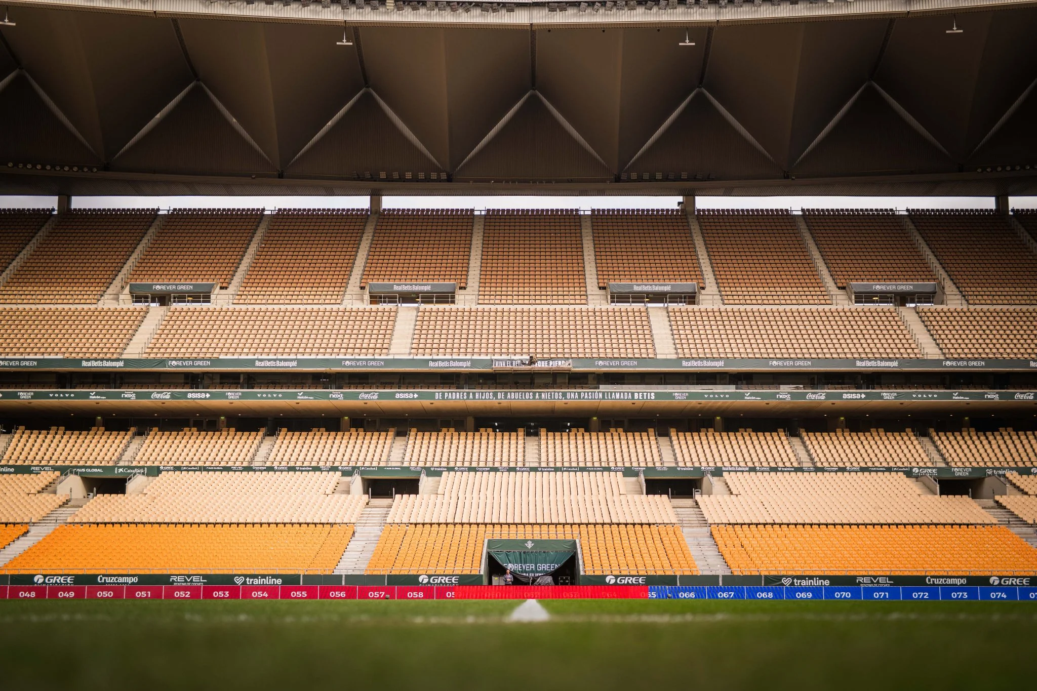 华体会体育 - 专业体育数据分析平台界面